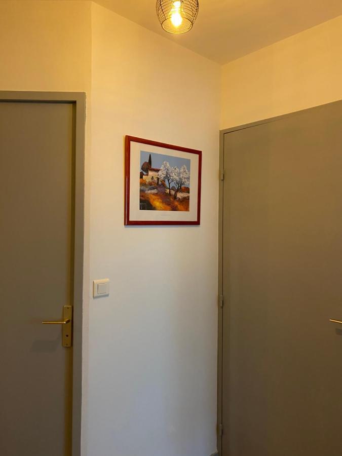 Parking Prive Gratuit, Balcon, 2 Chambres Clermont-Ferrand Exterior photo